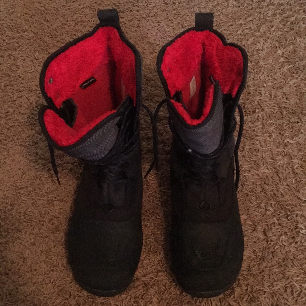 Snow boots